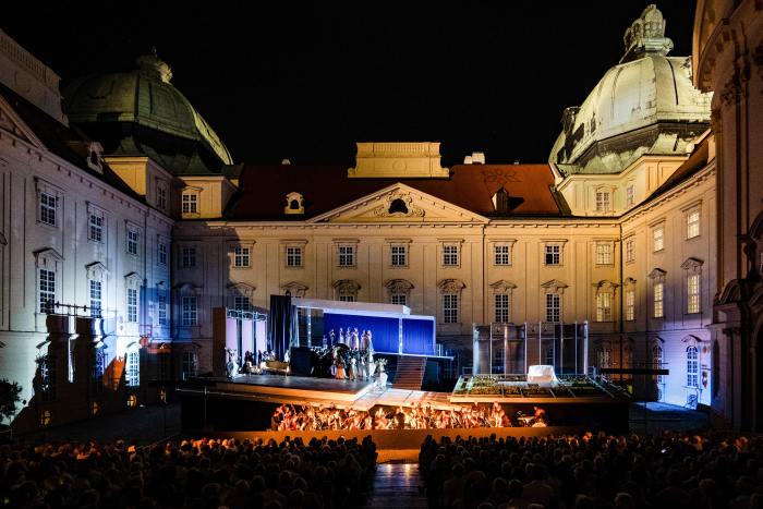 Presse_Kaiserhof_operklosterneuburg_2_c_RolandFerrigato.jpg