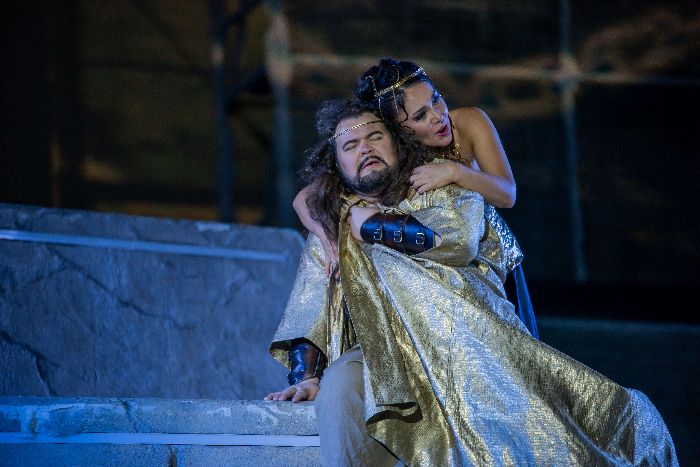 operklosterneuburg_2026_-_Samson_(Kristian_Benedikt)_und_Dalila_(Margarita_Gritskova)_2_(C)_Schark.jpg